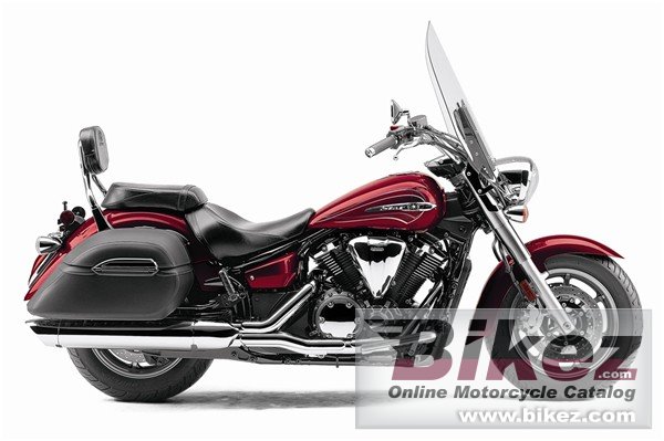 Big Yamaha v star 1300 tourer picture and wallpaper from Bikez.com